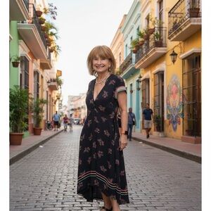 Marc Jacobs silk floral black Dress v-neck asymmetrical hem,cap sleeve size 2